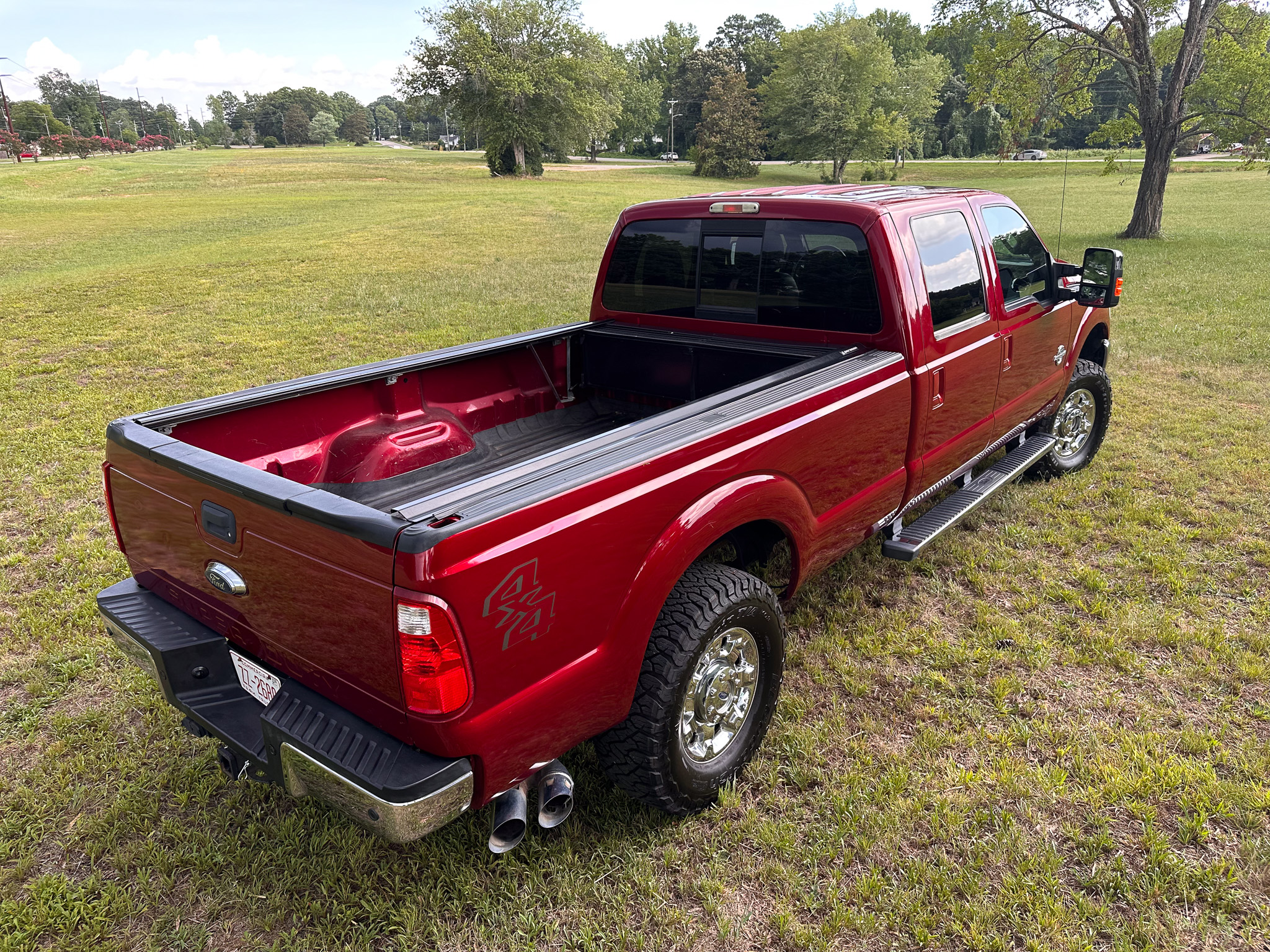 Used 2016 Ford F250 Lariat w/ Lariat Ultimate Package AWD/4WD image 5