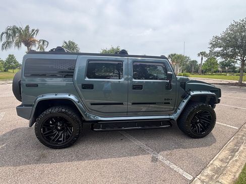 Used 2005 HUMMER H2 w/ Preferred Equipment Group AWD/4WD image 1