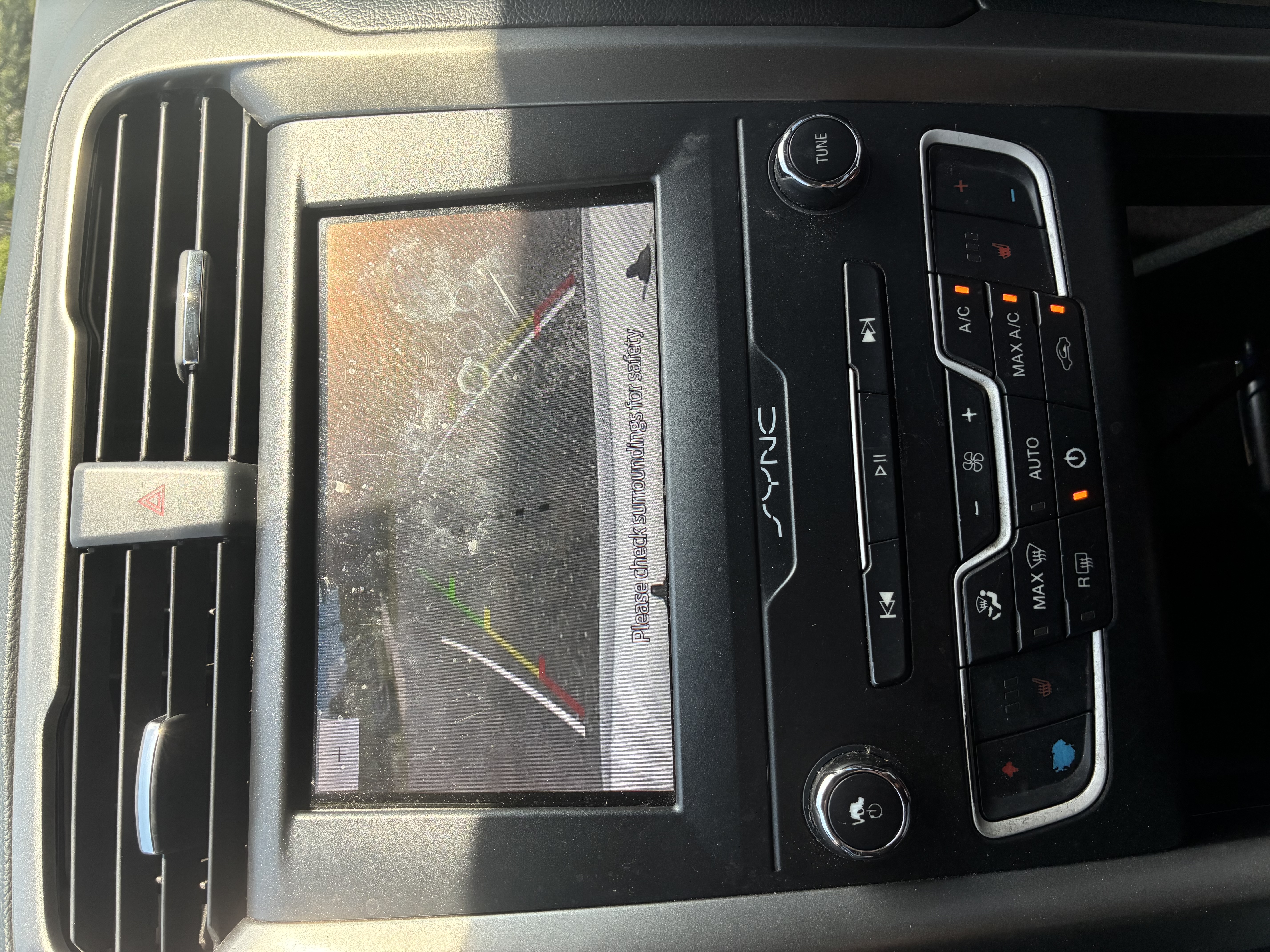 Used 2020 Ford Fusion SEL FWD image 14