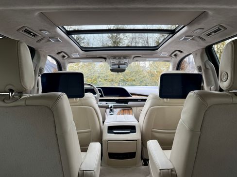 Used 2023 Cadillac Escalade Sport Platinum image 18