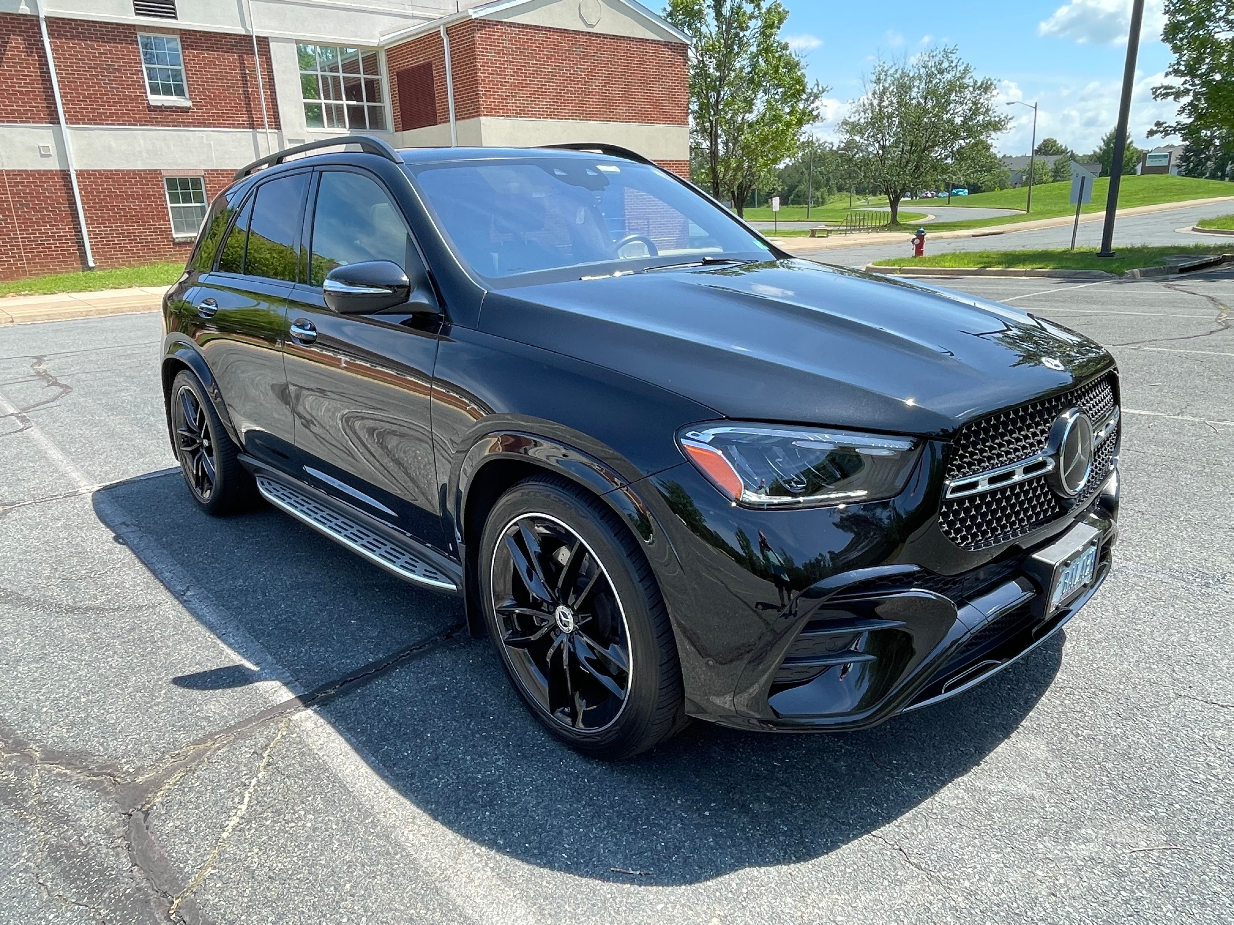 Used 2024 Mercedes-Benz GLE 450 4MATIC image 1