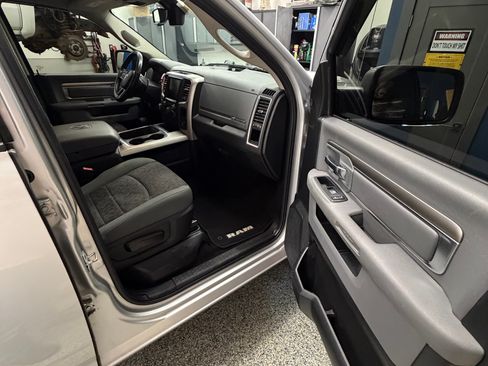 Used 2017 RAM 1500 Big Horn image 15