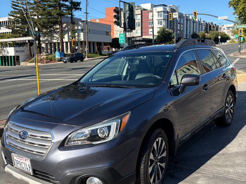 Used 2016 Subaru Outback 2.5i Limited AWD/4WD image 6