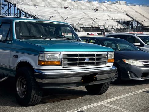 Used 1995 Ford F150 XL image 2