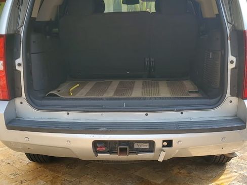 Used 2011 Chevrolet Tahoe LS w/ Convenience Package image 4