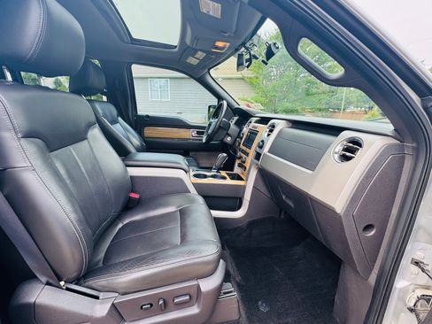 Used 2011 Ford F150 Lariat w/ Lariat Chrome Pkg AWD/4WD image 8