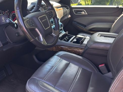 Used 2015 GMC Yukon XL Denali w/ Open Road Package AWD/4WD image 16