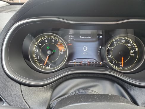 Used 2022 Jeep Cherokee Latitude Lux w/ Sun & Sound Group image 13