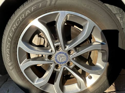 Used 2016 Mercedes-Benz C 300 Sedan image 26