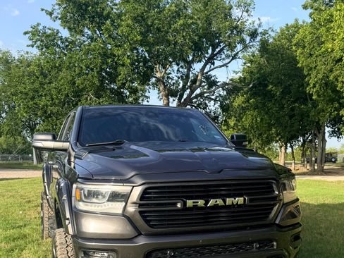 Used 2021 RAM 1500 Big Horn AWD/4WD image 4