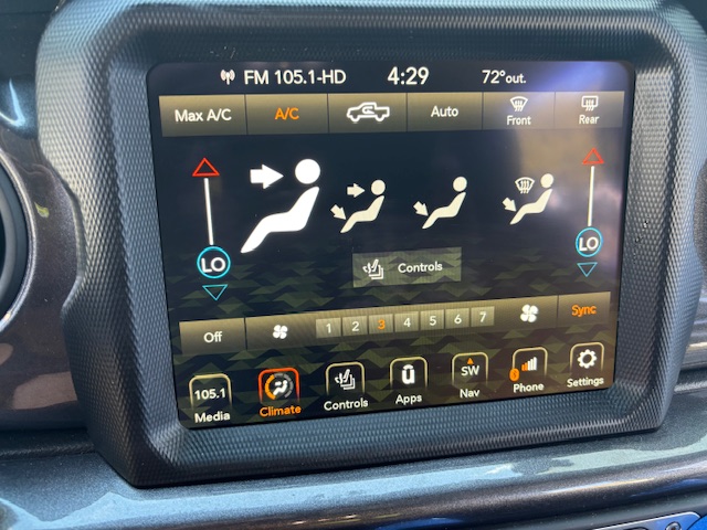 Used 2023 Jeep Gladiator Sport AWD/4WD image 23