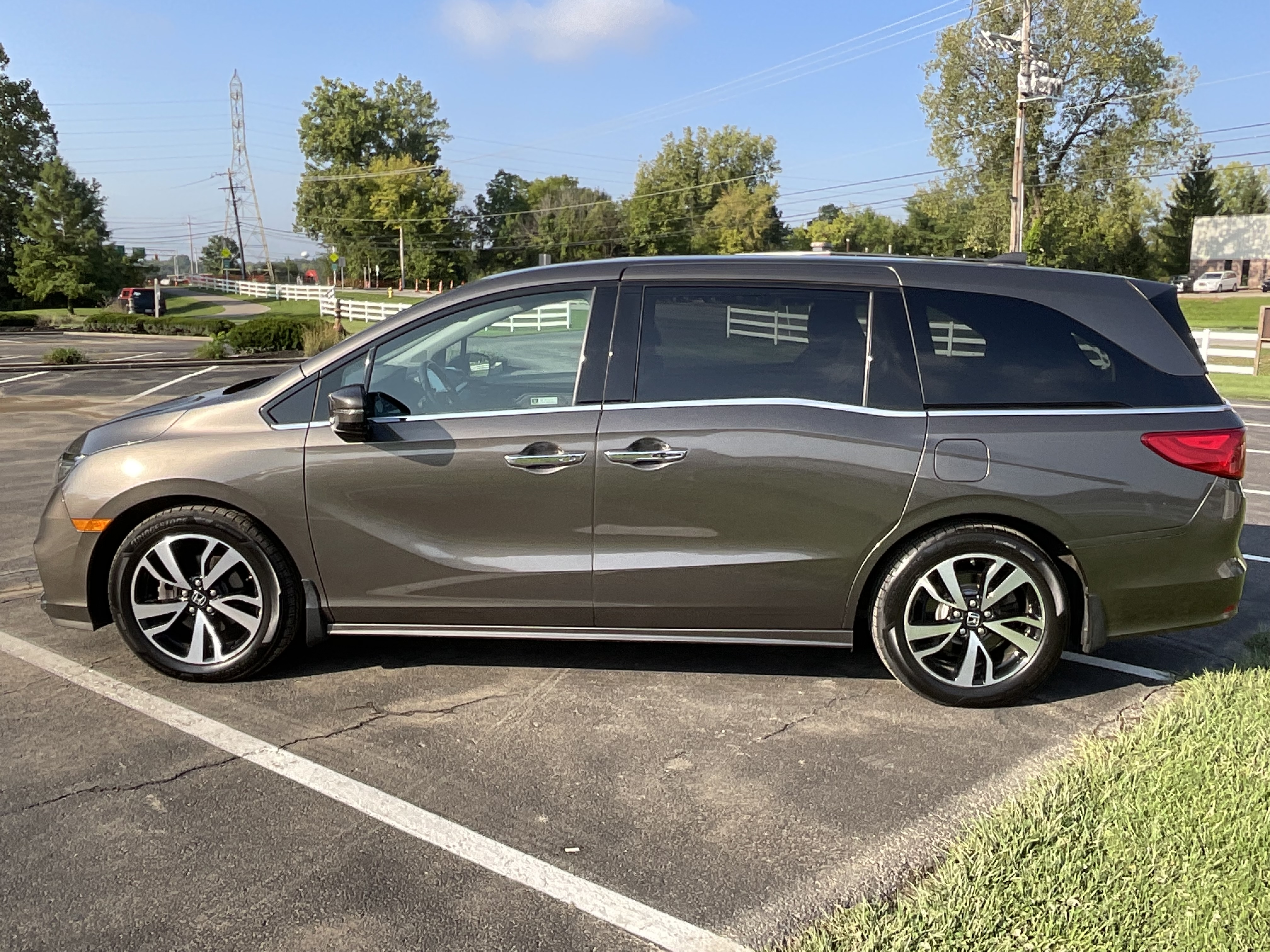 Used 2018 Honda Odyssey Elite image 5