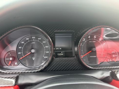 Used 2013 Maserati GranTurismo Sport RWD image 4
