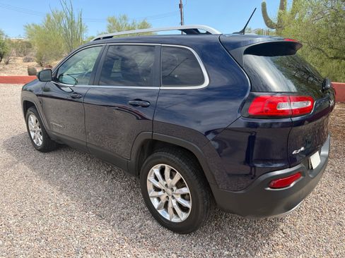 Used 2015 Jeep Cherokee Limited AWD/4WD image 6