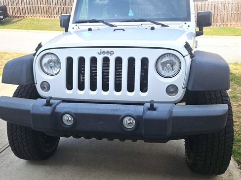 Used 2018 Jeep Wrangler Unlimited Sport S AWD/4WD image 1