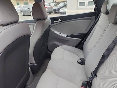 Used 2012 Hyundai Accent GLS FWD image 12