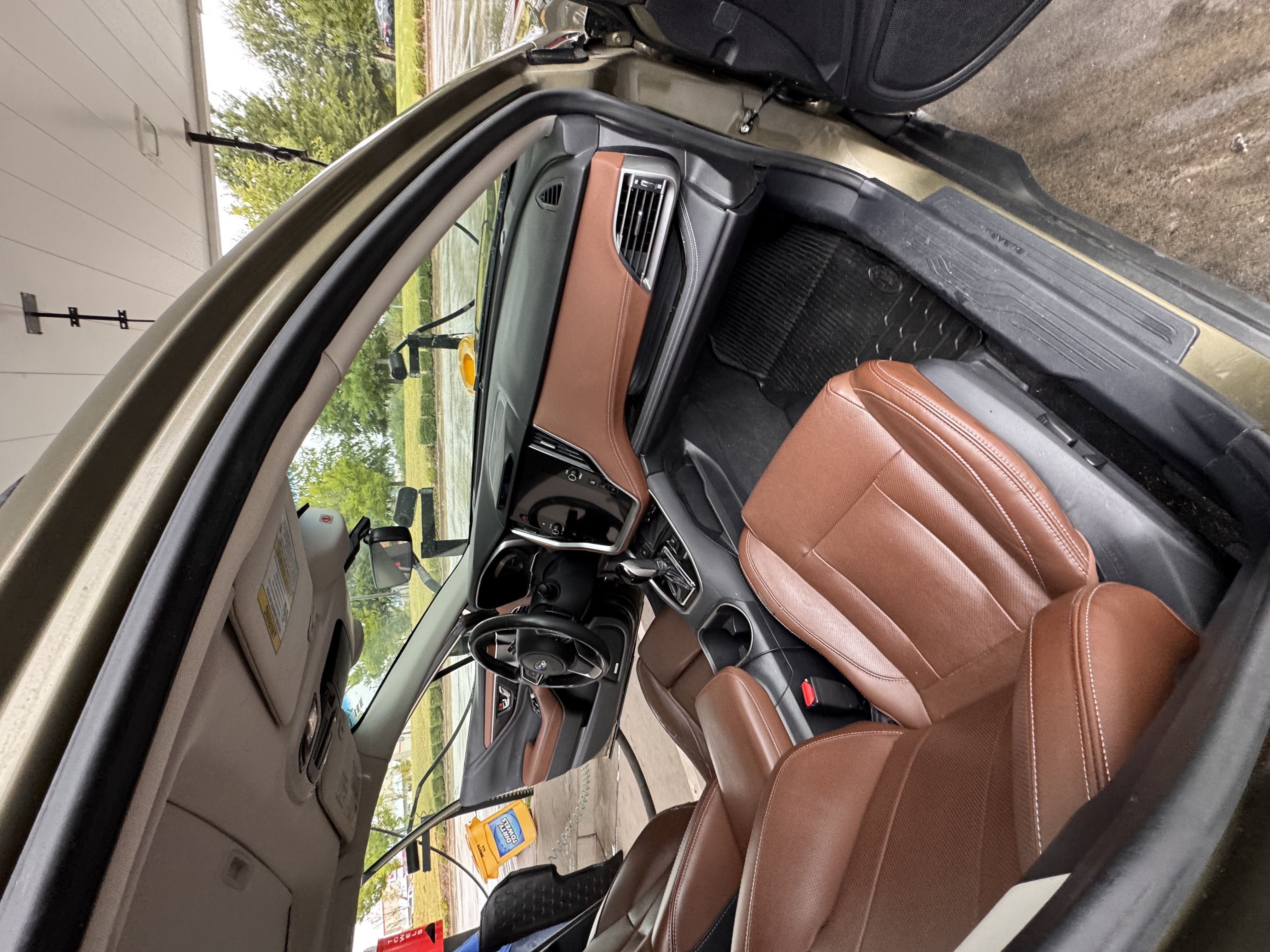 Used 2020 Subaru Outback Touring XT AWD/4WD image 18