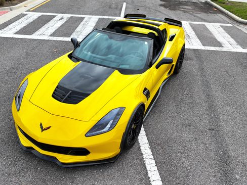 Used 2015 Chevrolet Corvette Z06 w/ 2LZ Preferred Equipment Group image 11