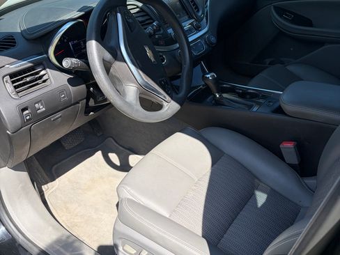 Used 2018 Chevrolet Impala LS FWD image 6