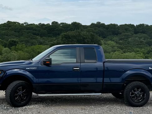 Used 2011 Ford F150 XLT w/ XLT Chrome Pkg AWD/4WD image 2