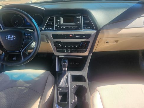 Used 2015 Hyundai Sonata SE image 8