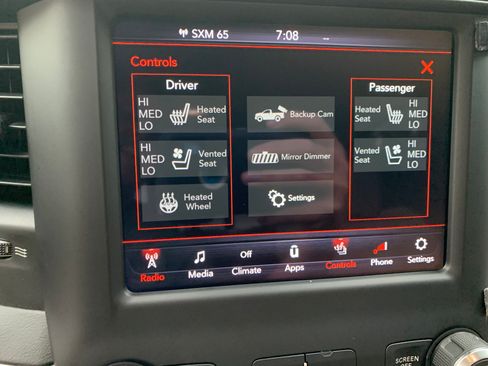 Used 2021 RAM 3500 Laramie AWD/4WD image 4