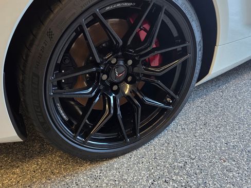 Used 2026 Chevrolet Corvette Z06 RWD image 13