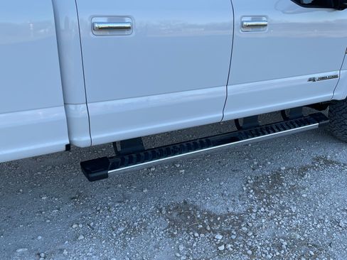 Used 2019 Ford F350 XLT w/ XLT Premium Package image 14