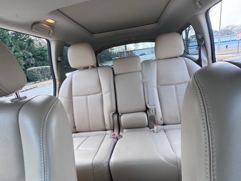 Used 2017 Nissan Pathfinder Platinum w/ Cargo Package image 15