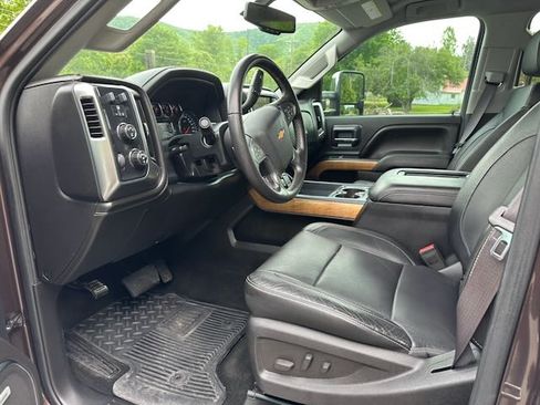 Used 2016 Chevrolet Silverado 2500 LTZ w/ Duramax Plus Package AWD/4WD image 11