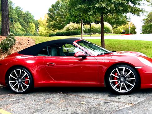 Used 2014 Porsche 911 Carrera S RWD image 9