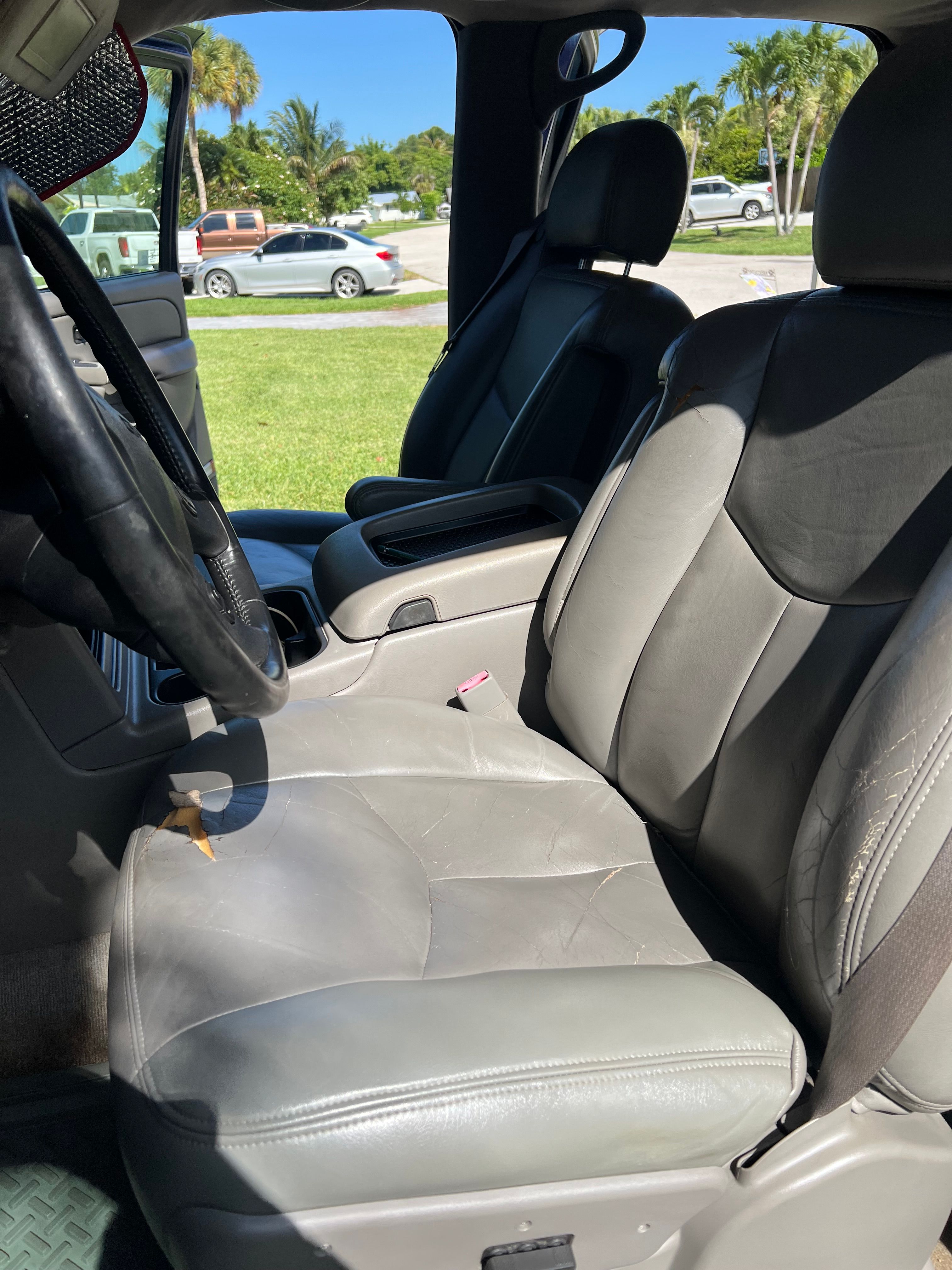 Used 2005 GMC Yukon XL SLT w/ SLT Preferred Equipment Group RWD image 14