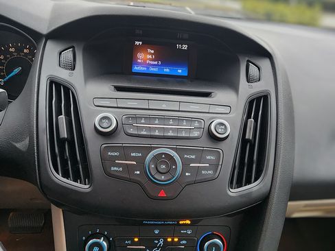 Used 2017 Ford Focus SE image 13