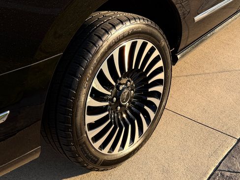 Used 2019 Lincoln Navigator Black Label image 15