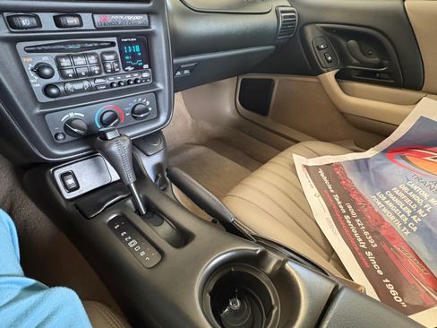 Used 2002 Chevrolet Camaro LT w/ Performance Handling Pkg image 12