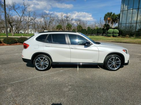 Used 2015 BMW X1 sDrive28i image 14
