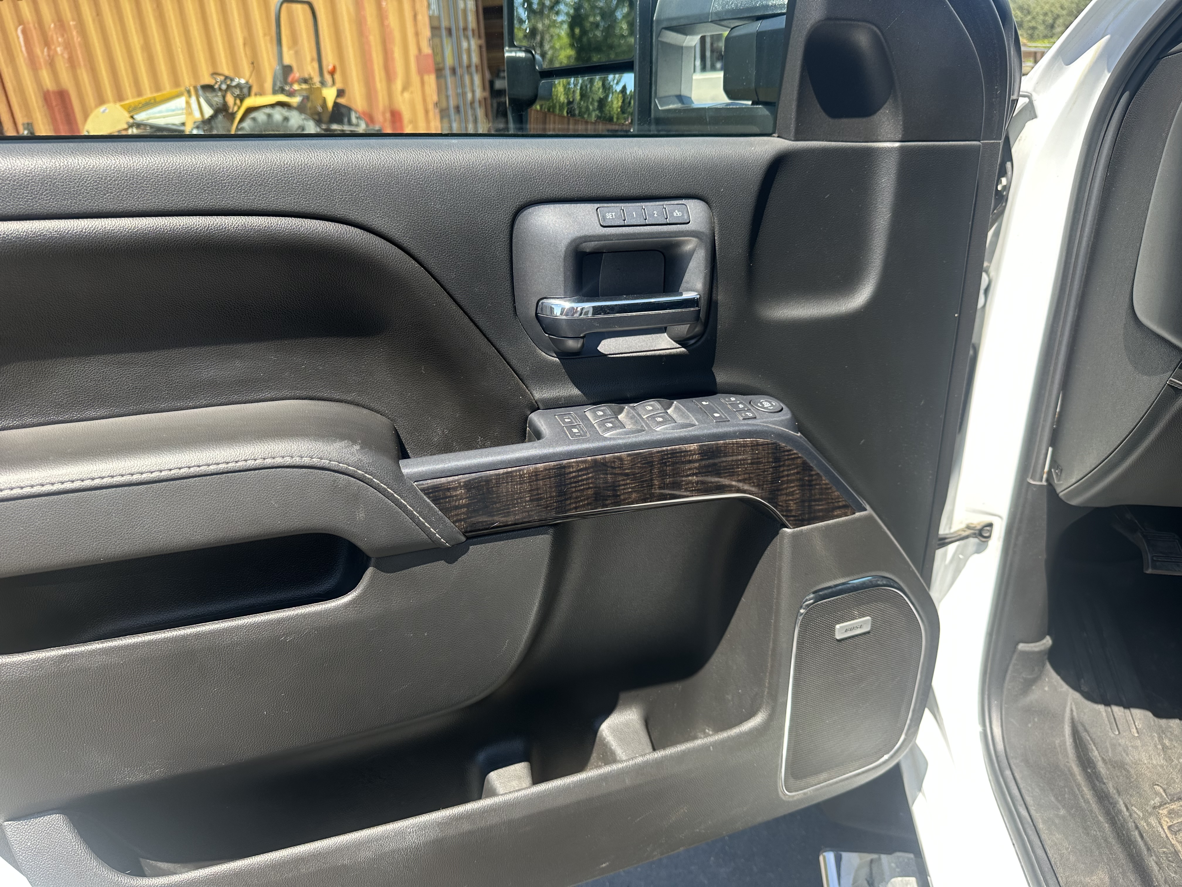 Used 2016 GMC Sierra 3500 Denali w/ Duramax Plus Package AWD/4WD image 13
