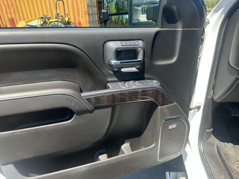 Used 2016 GMC Sierra 3500 Denali w/ Duramax Plus Package AWD/4WD image 13