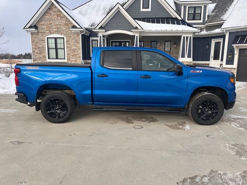 Used 2022 Chevrolet Silverado 1500 Custom Trail Boss image 2