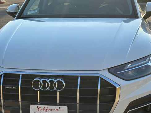Used 2024 Audi Q5 2.0T Premium w/ Convenience Package AWD/4WD image 1