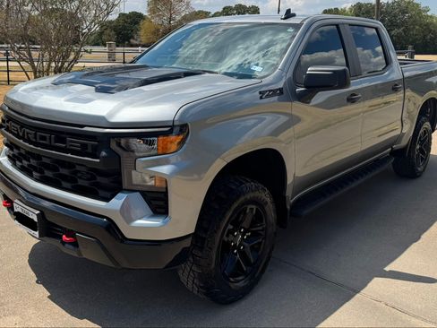 Used 2024 Chevrolet Silverado 1500 Custom Trail Boss w/ LPO, Dark Essentials Package AWD/4WD image 1