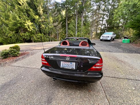 Used 2004 Mercedes-Benz SLK 230 image 5