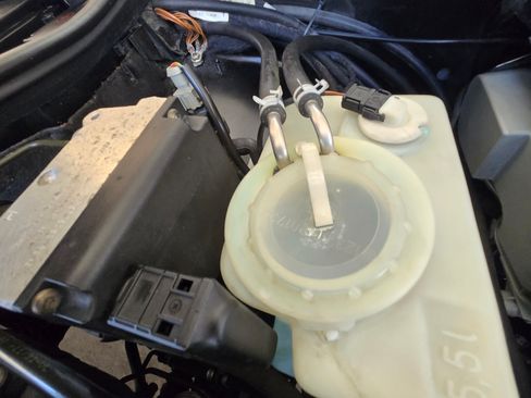 Used 1997 Mercedes-Benz E 320 Sedan image 30