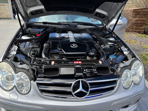 Used 2005 Mercedes-Benz CLK 500 Coupe image 17