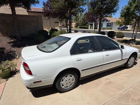 Used 1995 Honda Accord LX image 5
