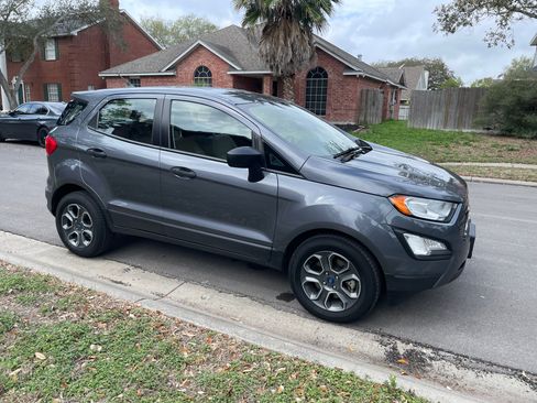 Used 2021 Ford EcoSport S image 9