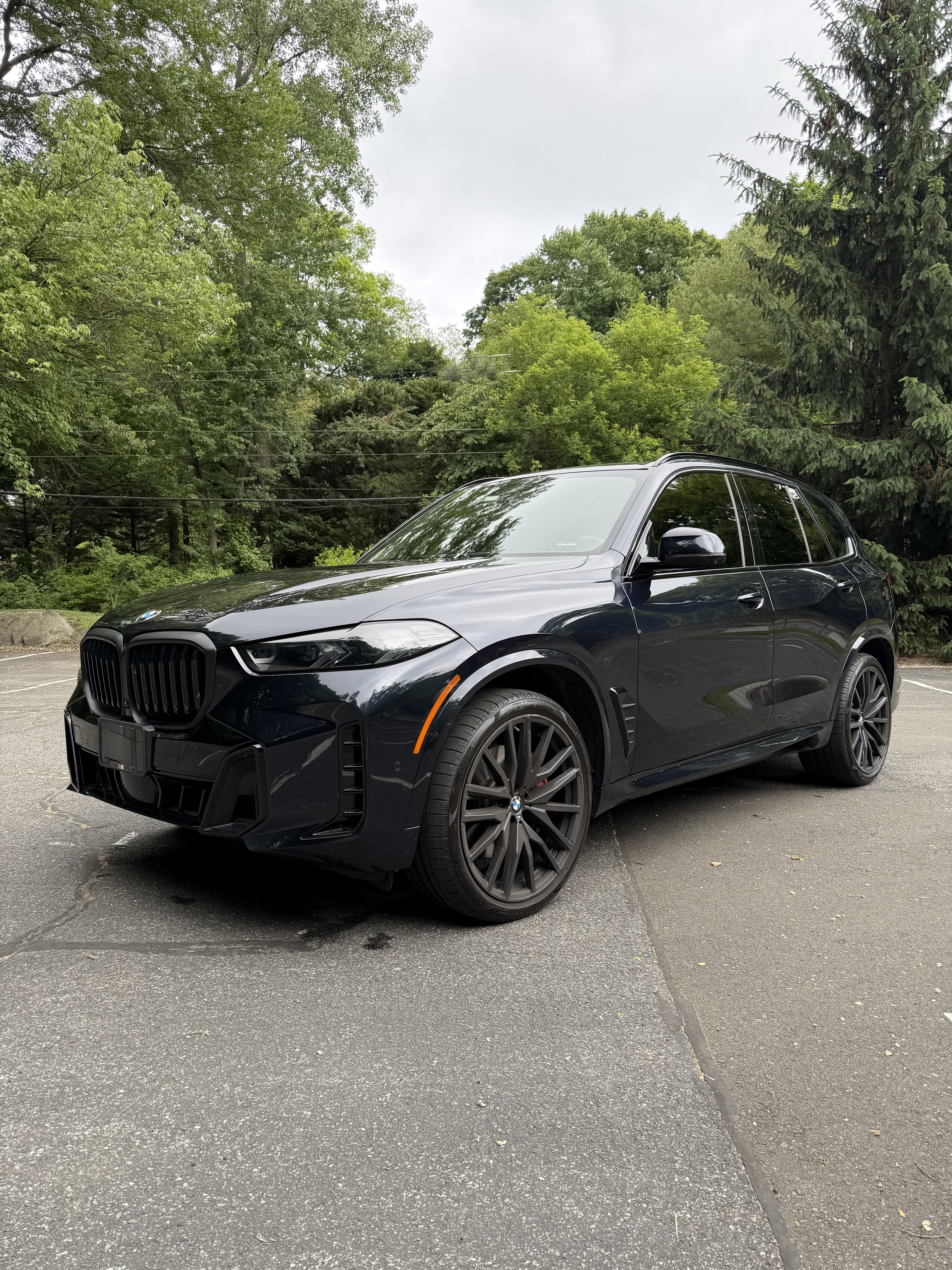 Used 2024 BMW X5 xDrive40i w/ M Sport Package AWD/4WD image 1