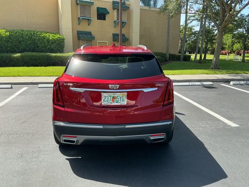 Used 2021 Cadillac XT5 Premium Luxury FWD image 16