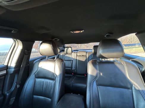 Used 2016 Ford Taurus SEL w/ Equipment Group 201A image 6