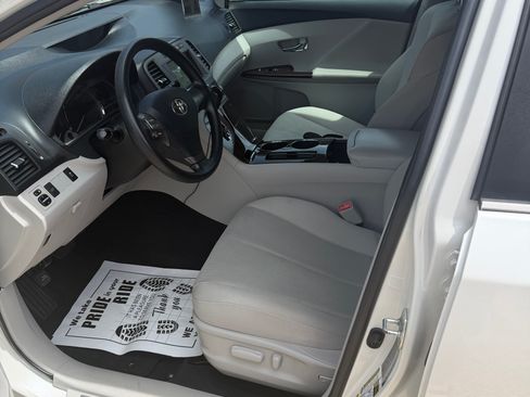 Used 2009 Toyota Venza image 10
